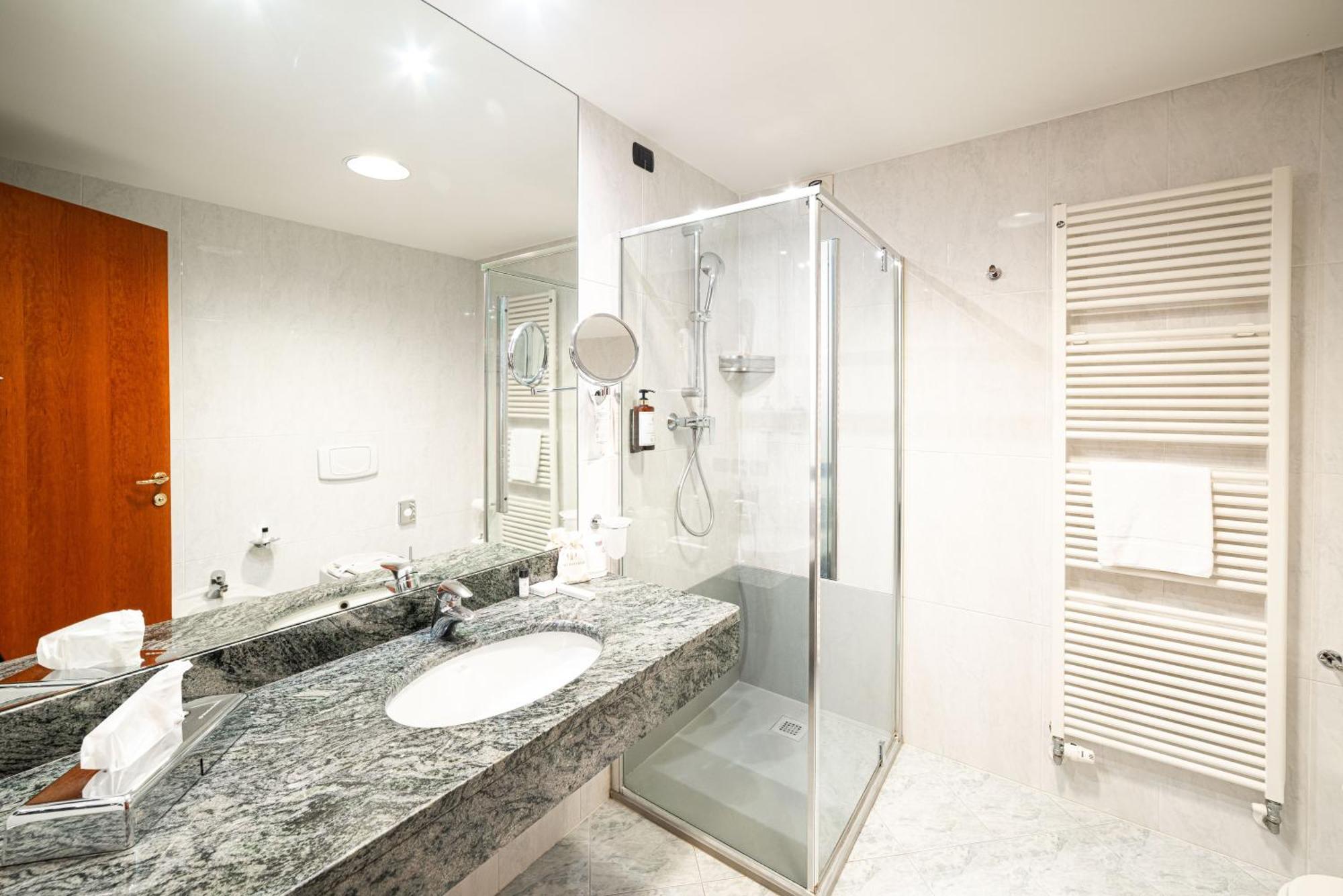 Phi Hotel Cavalieri Bra Exterior photo